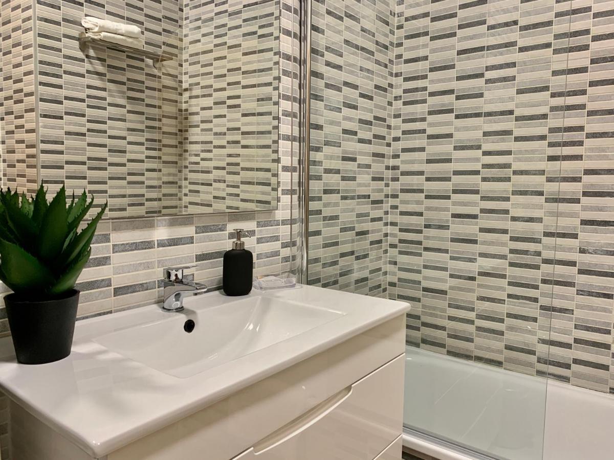 Homely Malaga Refino Bajo G6 Y F6 מראה חיצוני תמונה